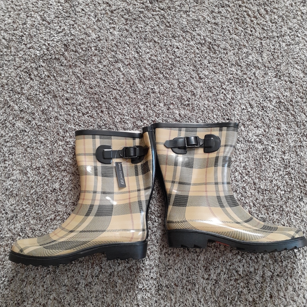 Rain boots